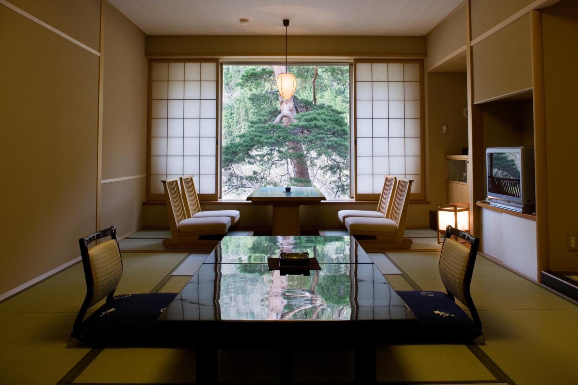 Yumetsuzuri Hotel Komaki  Exterior foto